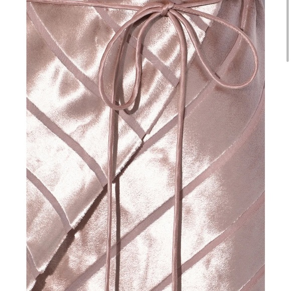 MICHELLE MASON
Open-back devoré-velvet mini wrap dress - Picture 4 of 5